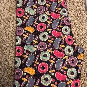 NWOT tc lularoe leggings. Donuts and jellybeans!